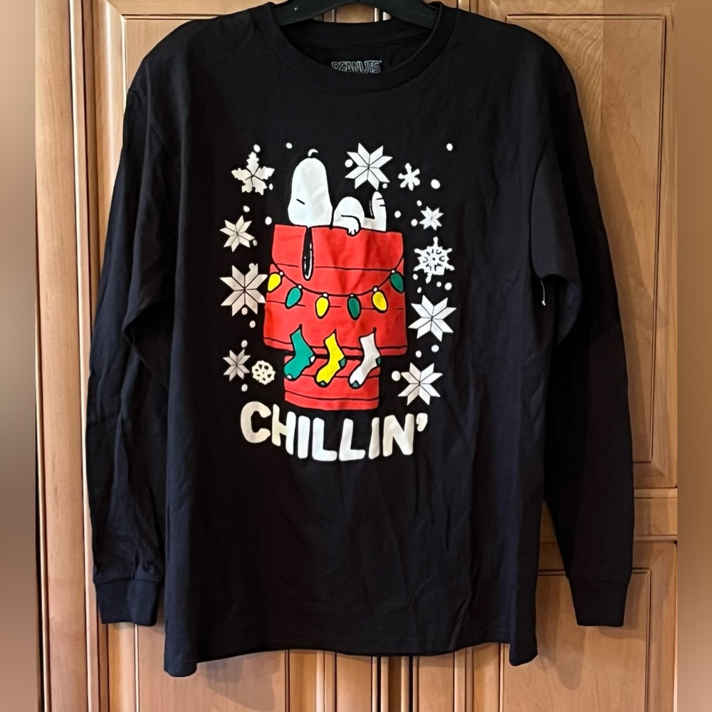 NWOT Hybrid Apparel Peanuts Snoopy Snow Chillin LS Graphic Tee - Picture 3 of 7